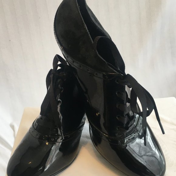 Elegant Black Women's Heels - Picture 3 of 13